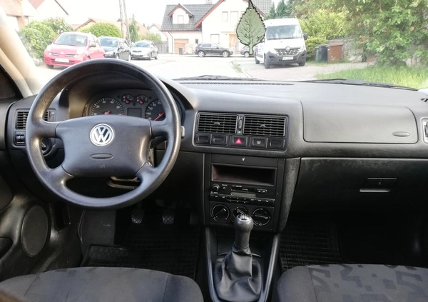 Volkswagen Golf cena 5900 przebieg: 137000, rok produkcji 1999 z Dębno małe 232